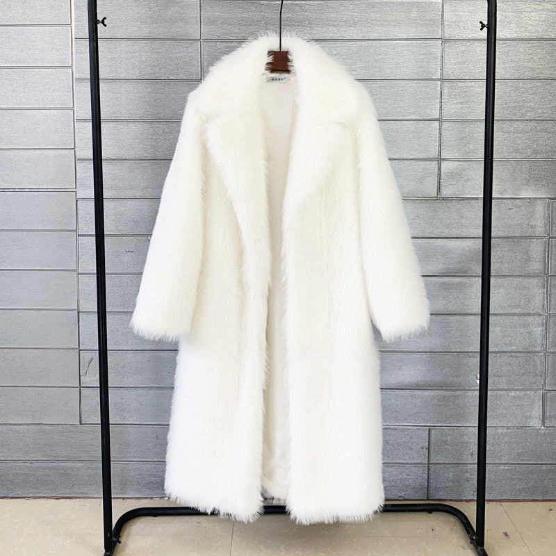 EVA™ | Le Manteau pelucheux