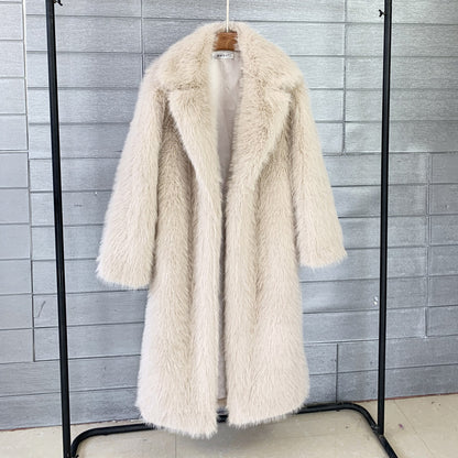 EVA™ | Le Manteau pelucheux